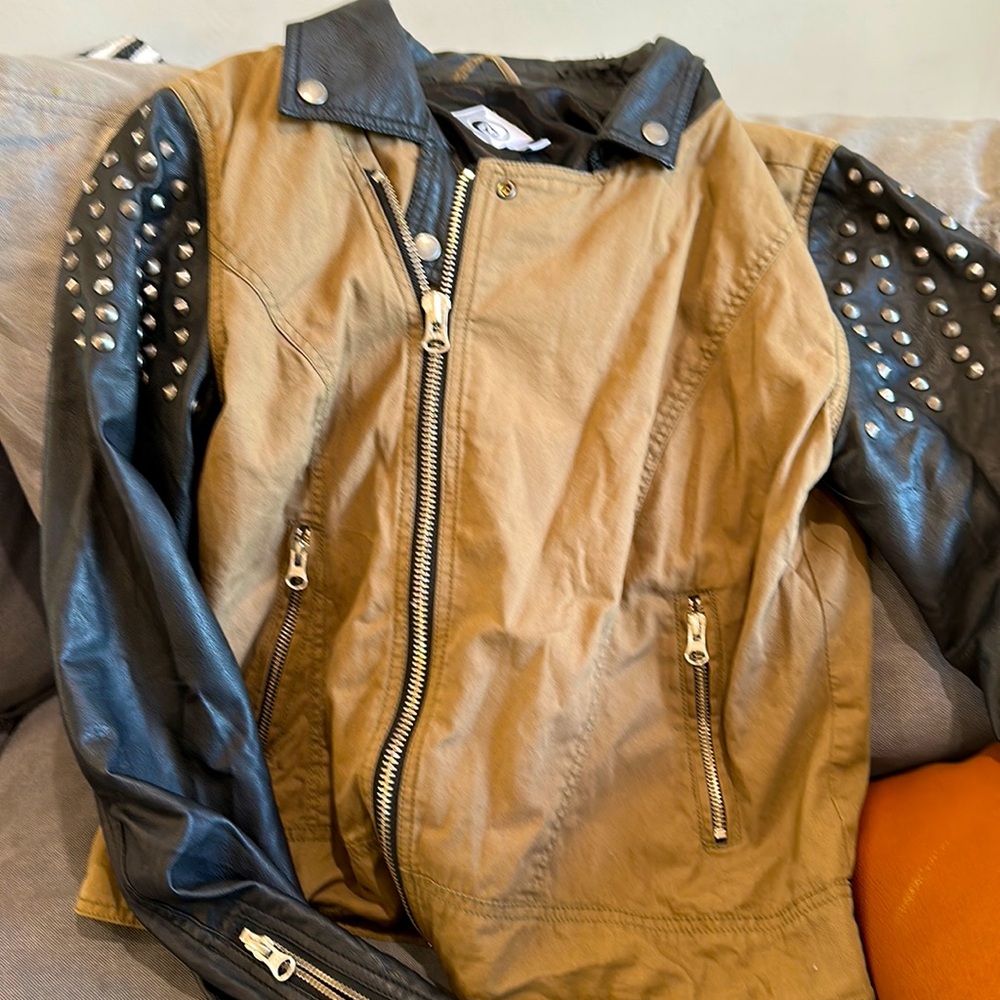 Volcom Leather blazer motorcycle style with studs
